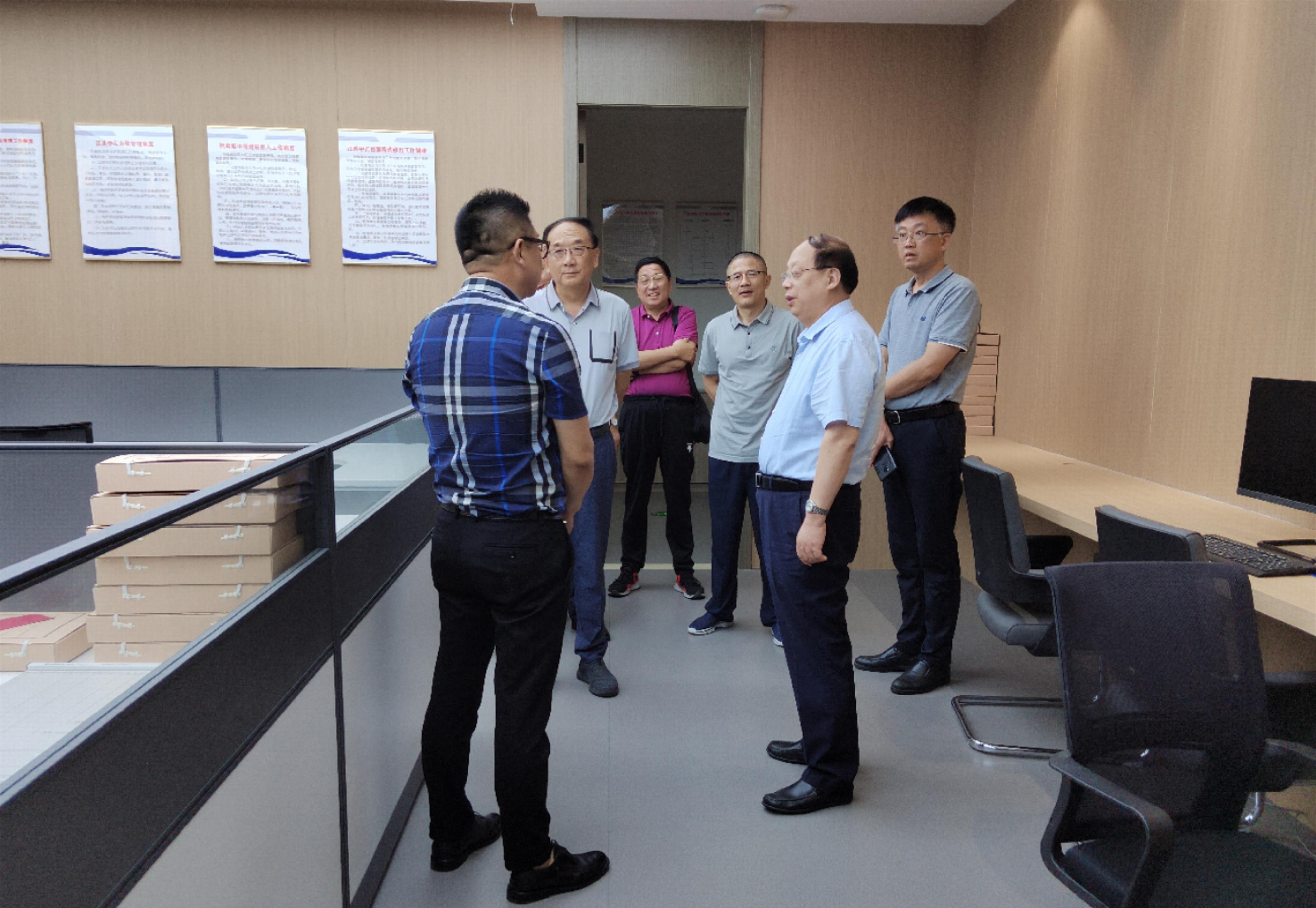 江苏省档案馆馆长陈向阳调研江苏中汇档案管理服务有限公司